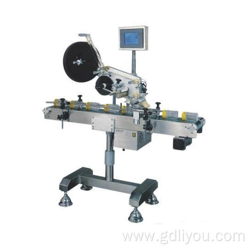 Automatic plane labeling machine